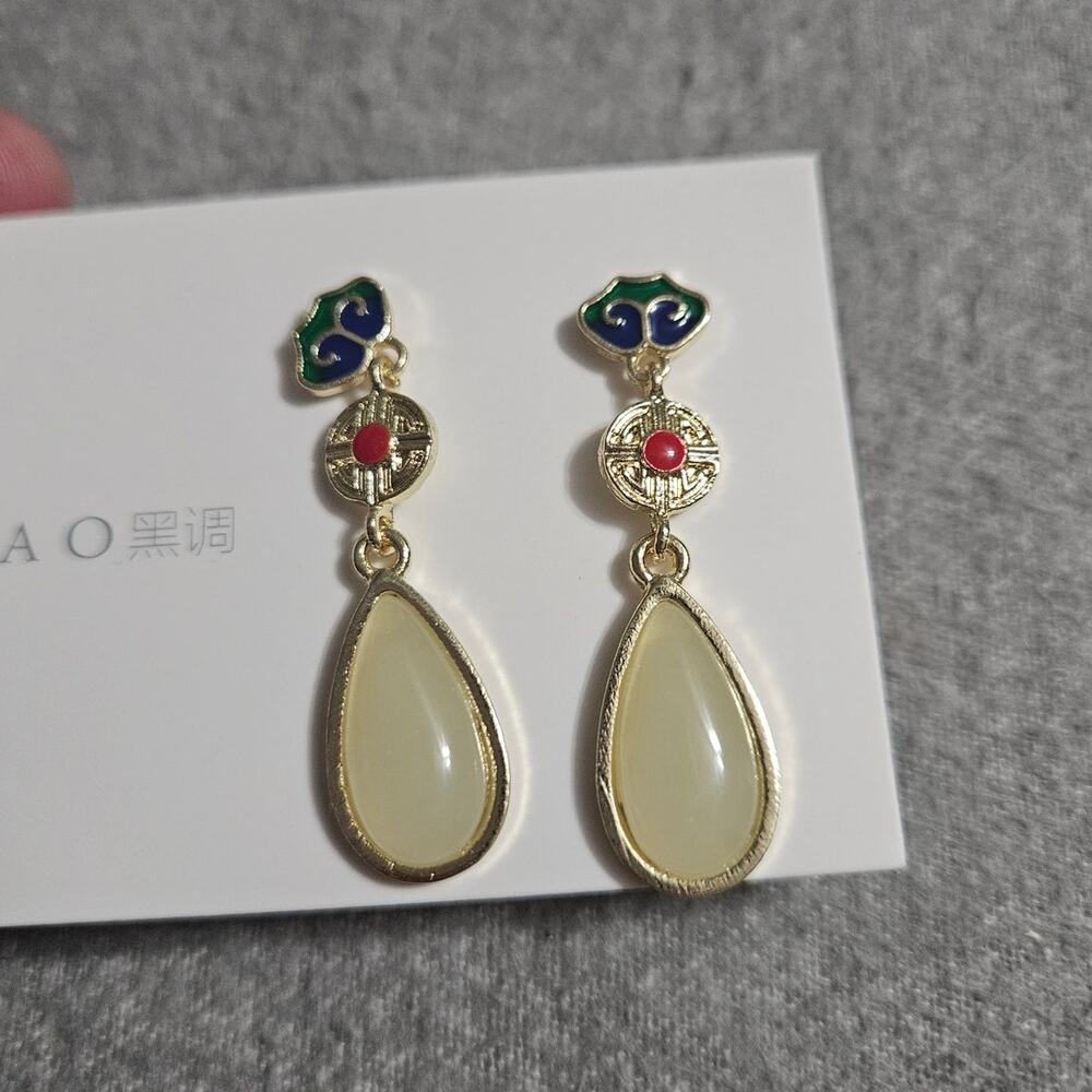 Hei Diao Chinese Retro Faux White Jade Drop Earrings w/ Auspicious Cloud Motifs